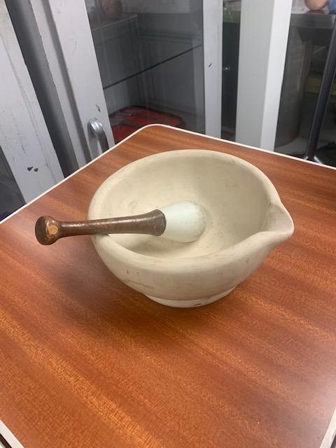 Pestle and Mortar 